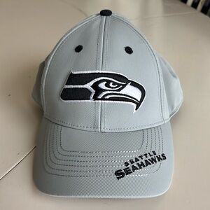 🌸Seattle Seahawks Gray Cap